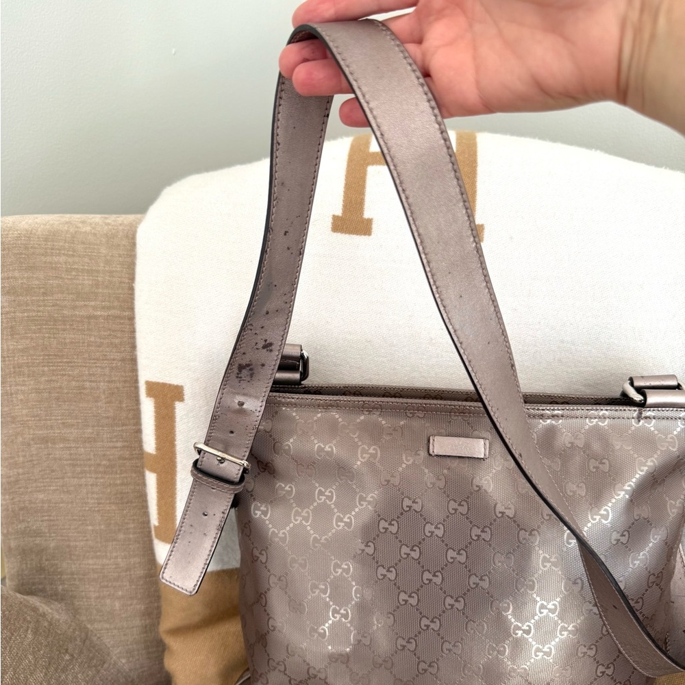 Gucci authentic crossbody bag metallic rose color monogram coated canvas medium - Picture 7 of 16